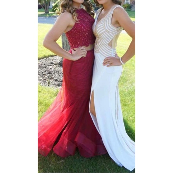 PROM DRESS - Picture 2 of 4